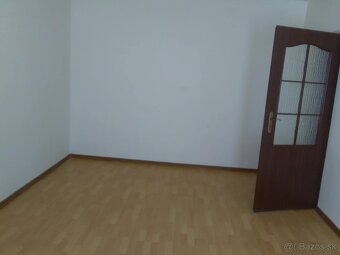 predam 2izbovy byt - 5
