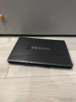 Notebook TOSHIBA - 5