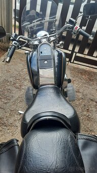 Suzuki Intruder 1500 - 5