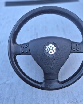 Predám multifunkčný volant pre Volkswagen Passat/golf/Touran - 5