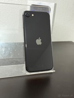 Predám Apple iPhone SE 2022 64GB Black Minimálne známky - 5