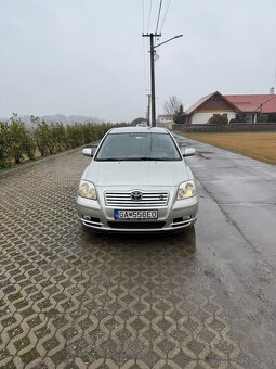 Toyota Avensis 2.0 D-4D - 5