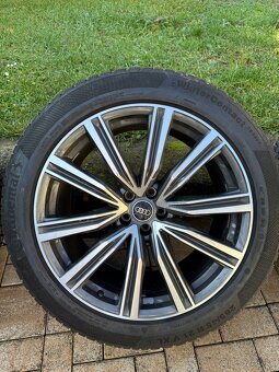 Audi Q8 ORIGINÁL zimná sada 285/45 r21 - 5