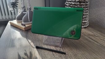 Nintendo DSi XL - 5