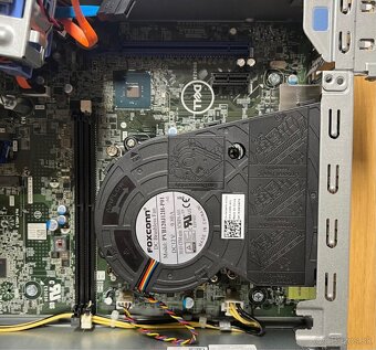 Dell OptiPlex 3070 SFF PC bez - cpu ram ssd - 5