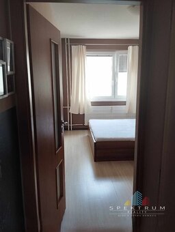 Rezervované/ Zariadený, pekný 3 izbový byt s loggiou, klimat - 5