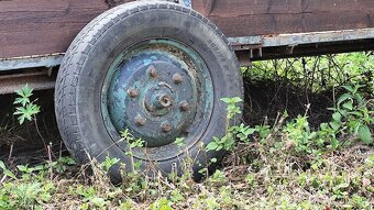 Predám vlečku za traktor 310x140 cm s ručným navijákom - 5