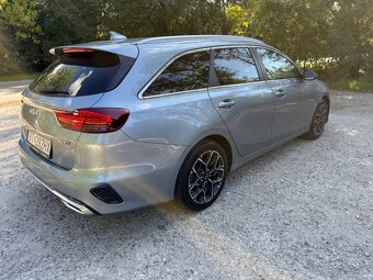 Kia Ceed SW 1.6 CRDi MHEV GT-Line A/T - 5