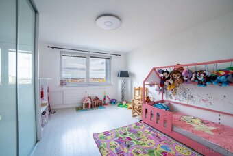 Predaj priestranného 3 izbového bytu 76 m² - 5