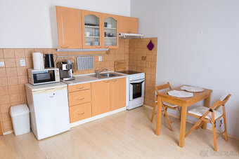 Garsónka v tichej časti Petržalky za 600€ aj s energiami - 5