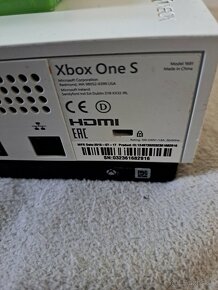 Xbox one S - 5