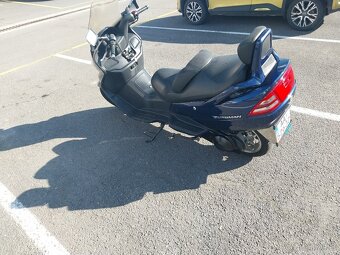 Suzuki burgman 250 - 5
