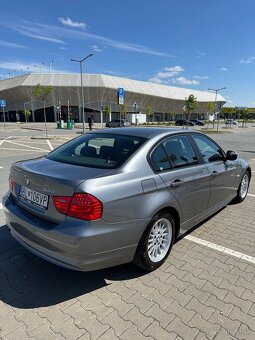 BMW 318d (E90) - 5
