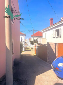 Na predaj vila s bazénom a výhľadom na more v Chorvátsku - P - 5