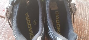 Predám MTBtretry DIADORA X-TRAIL 2 - 5