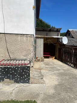 Rodinný dom 2 poschodový s veľkým pozemkom - 5