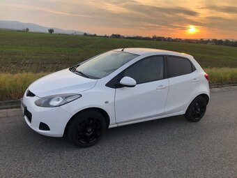 Mazda 2 1,3benzin , 5dver. r.v.2008 - 5