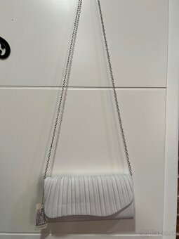 Spoločenské šaty – červené & čierne (prispôsobivé postave) - 5