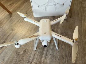  XIAOMI MI DRON 4K KRÁSNY STAV  - 5