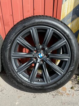 Original kolesa BMW 5 G30 245/45R18 elektróny 8Jx18 ET30 - 5