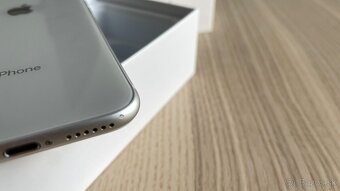 Apple iPhone 8 biely, 64 GB + extra tvrdené sklo - 5