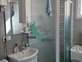 Na predaj priestranný apartmán na ostrove Vir-Bobovik, Chor - 5
