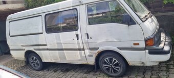 Mazda E2200 - 5