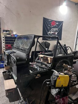 Jeep Wrangler YJ 2.5 - 5