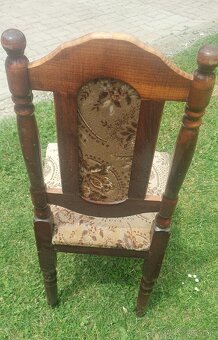 Drevené stoličky - 2 ks už iba - 5