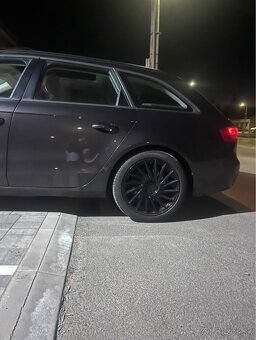 Audi A4 B8 2.0 - 5