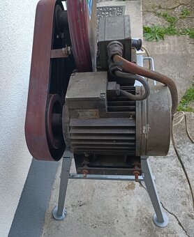 Rozbrušovací pila se stojankem a kotoučem - 5