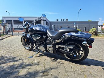 Yamaha Warrior XV 1700
 - 5