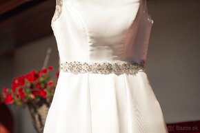 Ľahké svadobné šaty - 5