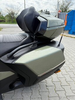 CAN AM SPYDER RT Sea to Sky - 5
