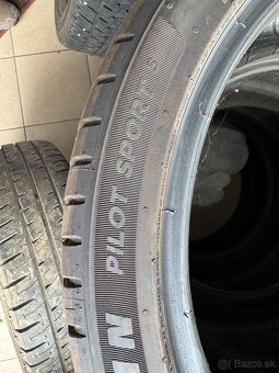 235/40 ZR19 MICHELIN - 5