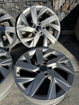 ✅ 5x112 r18 Tiguan z predvadzajuceho vozidla - 5