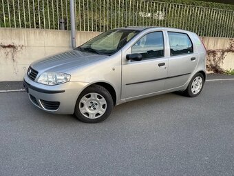 Prenájom auta Košice – úsporné, so zľavou kuriérom - 5