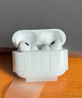 Apple AirPods Pro 2 USB C - nové, rok záruka - 5