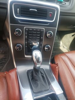 Volvo v60 - 5