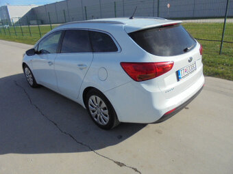 Kia Cee´d SW 1.4 CVVT LX, benzín, combi, r.v.9/2015 - 5
