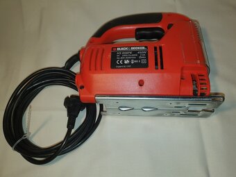 PRIAMOČIARA PÍLA / KMITAČKA – BLACK&DECKER - 5