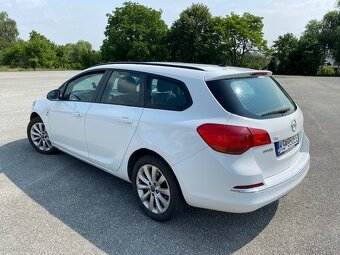 Opel Astra Sports Tourer - 5