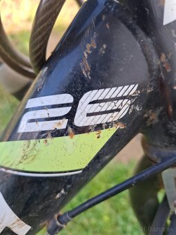Predám starší bicykel veľkosť 26 - 5