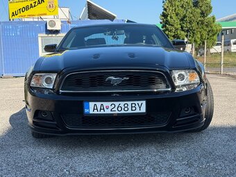 Ford Mustang V6 3.7L. 227kw Automat - 5
