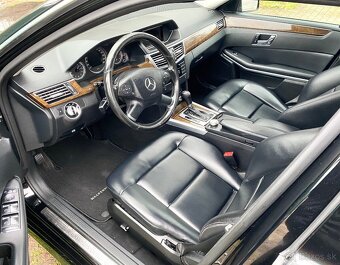 Mercedes E W212 A/T - 5