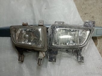 Mazda 323f z roku 2001-náhradné diely - 5