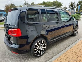 Volkswagen Touran 2.0TDi 7. MÍST TOP STA - 5