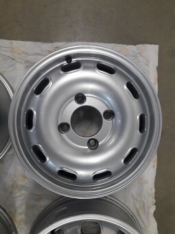 Alu kola Maxilite 5,5x15 4x130 VW Chrobák Lancia Flavia - 5