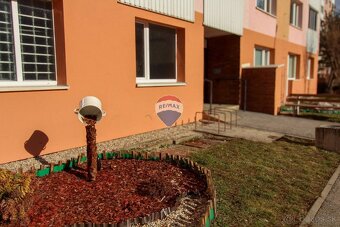 KRÁSNY SLNEČNÝ 3-izbový byt s balkónom + pivnica, obľúbená l - 5