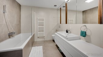 Luxusný byt s priestrannou terasou a jakuzzi - 5
